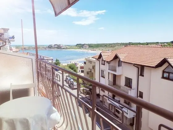 Üç Kişilik Oda
