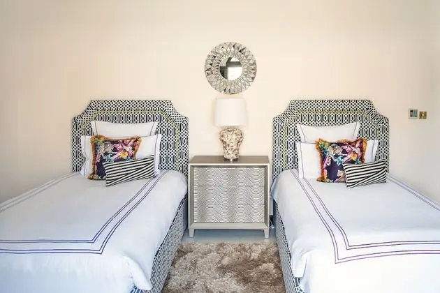 Deluxe Villa, Denize Sıfır
