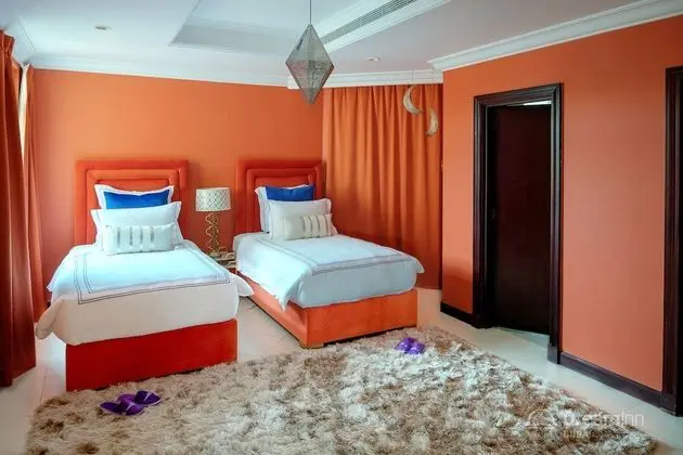 Villa, 6 Yatak Odası, Kişiye Özel Havuzlu, Denize Sıfır