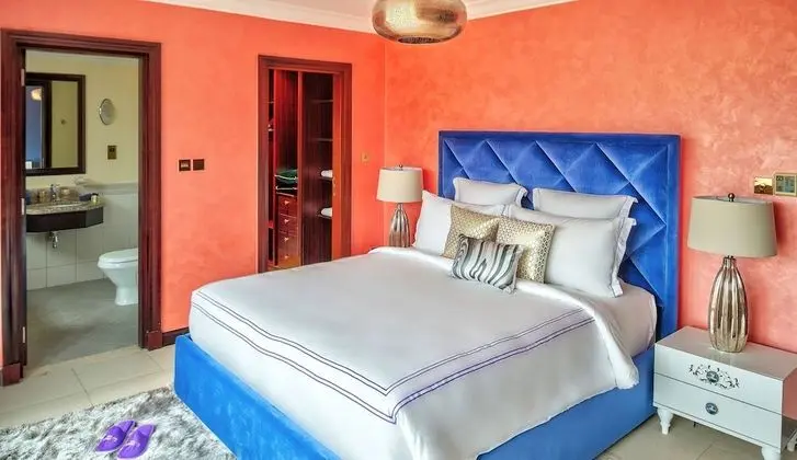 Villa, 6 Yatak Odası, Kişiye Özel Havuzlu, Denize Sıfır