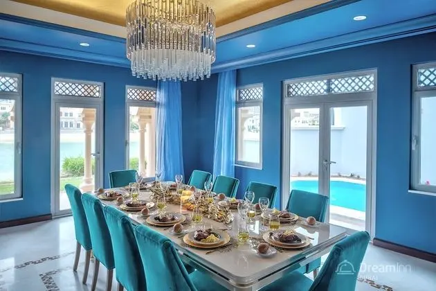 Villa, 6 Yatak Odası, Kişiye Özel Havuzlu, Denize Sıfır