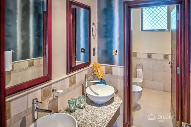 Villa, 6 Yatak Odası, Kişiye Özel Havuzlu, Denize Sıfır
