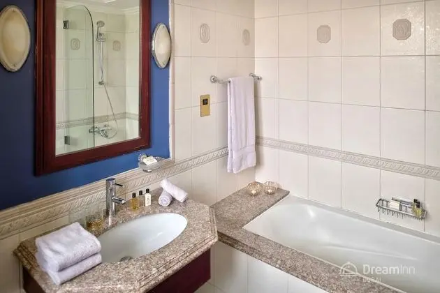 Villa, 6 Yatak Odası, Kişiye Özel Havuzlu, Denize Sıfır