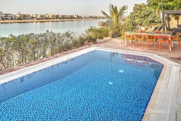 Villa, 6 Yatak Odası, Kişiye Özel Havuzlu, Plaj Manzaralı