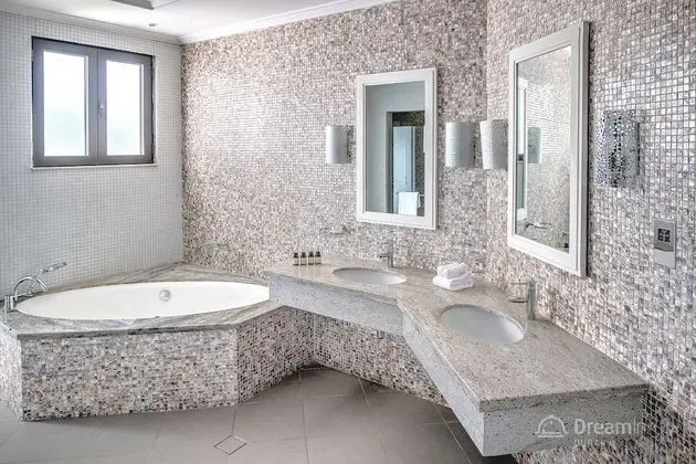 Villa, 6 Yatak Odası, Kişiye Özel Havuzlu, Plaj Manzaralı