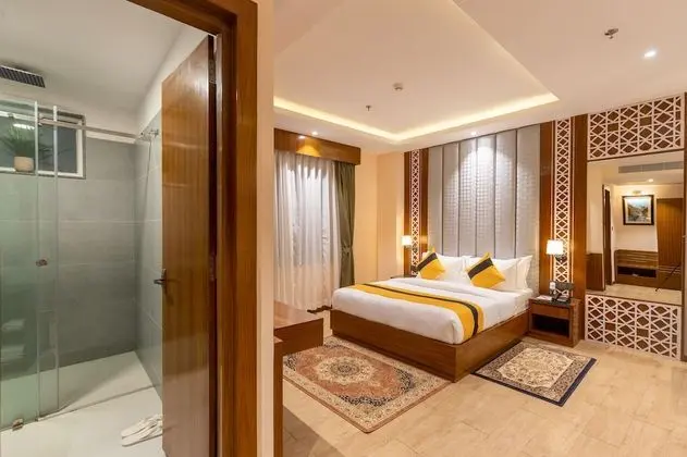 Deluxe Tek Büyük Yataklı Oda