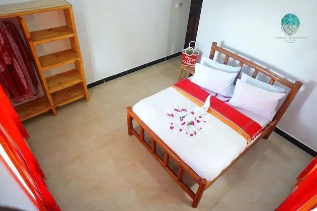 Deluxe Oda, 1 Çift Kişilik Yatak, Balkon, Bahçe Manzaralı (Red)