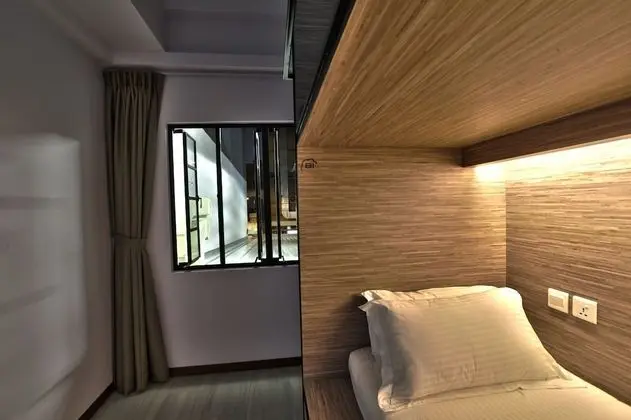 Single Pod in Female Room