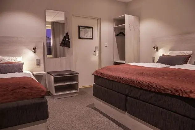 Standard Üç Kişilik Oda, Ortak Banyo