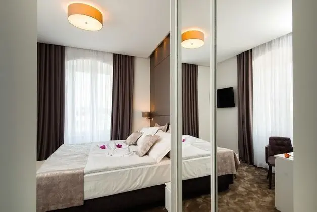 Luxury Tek Büyük veya İki Ayrı Yataklı Oda, Özel Banyo, Plaj Manzaralı