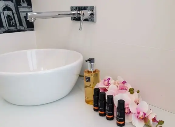 Luxury Tek Büyük veya İki Ayrı Yataklı Oda, Özel Banyo, Plaj Manzaralı