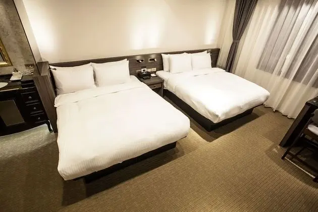 Deluxe Dört Kişilik Oda