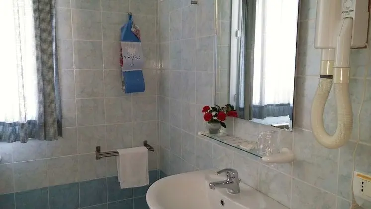 Comfort Üç Kişilik Oda