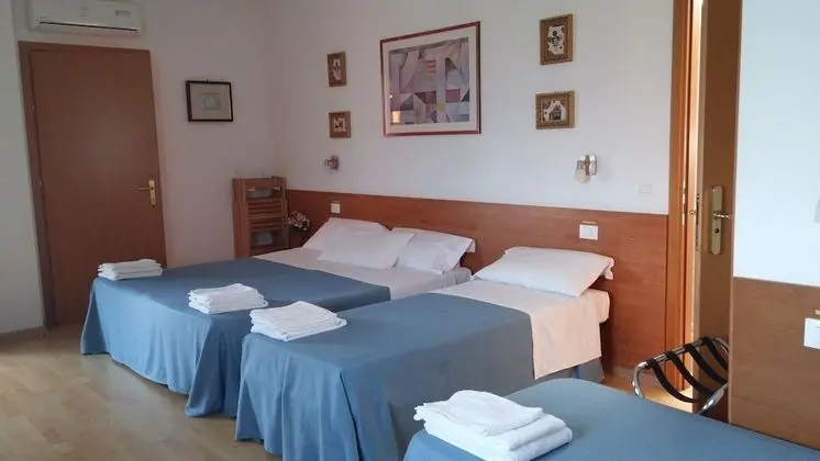 Dört Kişilik Oda