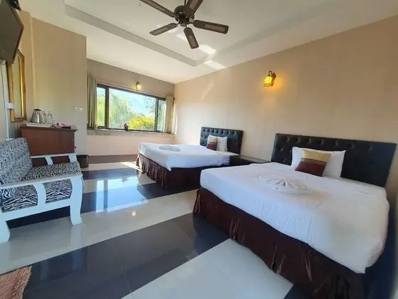 Standard Twin Room