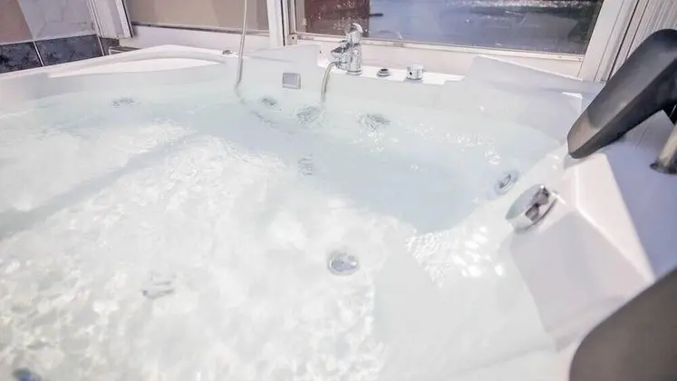 Oda (201 duplex spa)