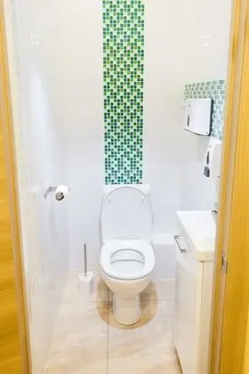 Oda, Sadece kadınlar için, Ortak Banyo