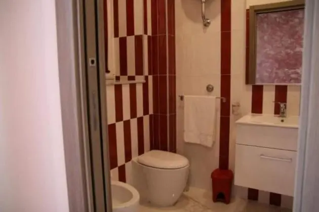 Tek Büyük Yataklı Oda, 1 Büyük (Queen) Boy Yatak (Rosa Rossa)
