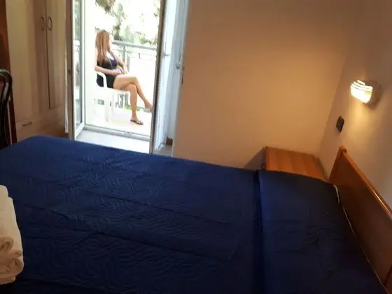 Basic Tek Büyük veya İki Ayrı Yataklı Oda