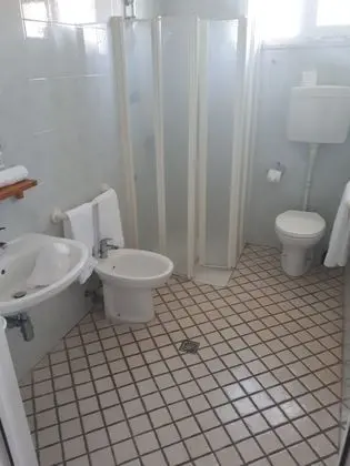 Basic Üç Kişilik Oda