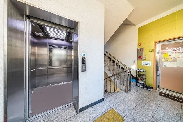 Economy Tek Kişilik Oda, Sadece erkekler için, Sigara İçilmez, Ortak Banyo
