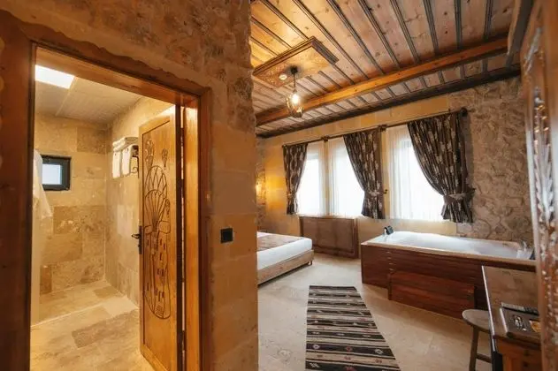 https://images.odamax.com/img/1024x768/odamax/image/upload/Dream_of_Stones_Cappadocia_202601231458582_102E.jpg