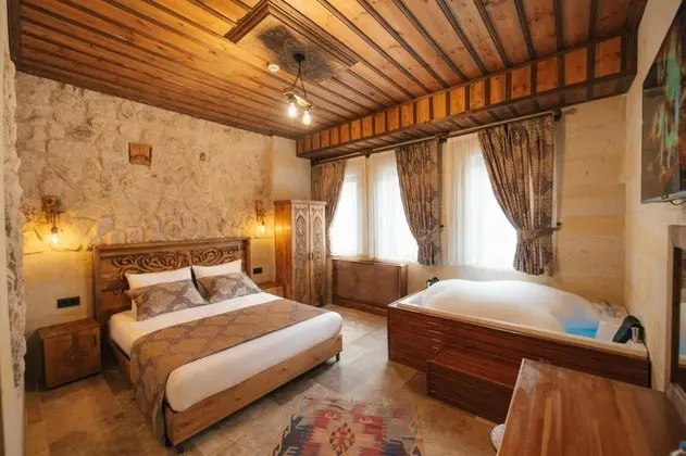 https://images.odamax.com/img/1024x768/odamax/image/upload/Dream_of_Stones_Cappadocia_202601231459072_104ZXCV.jpg