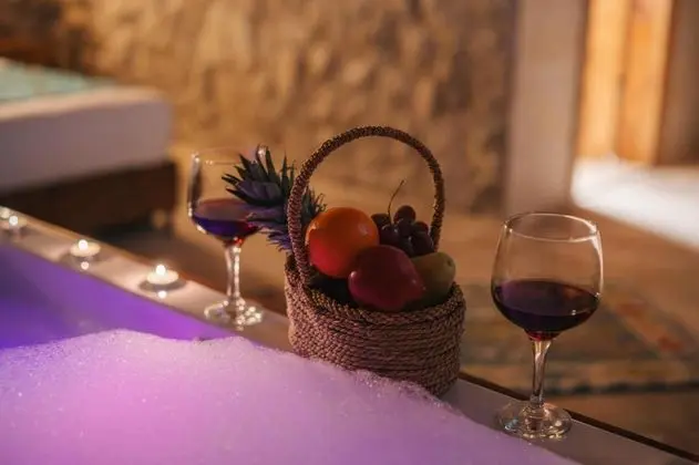https://images.odamax.com/img/1024x768/odamax/image/upload/Dream_of_Stones_Cappadocia_202601231604481_GECE8.jpg