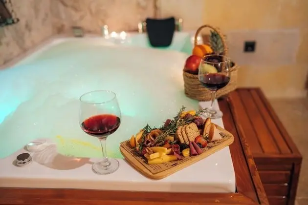 Özel spa küveti