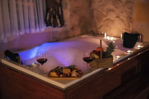 Özel spa küveti