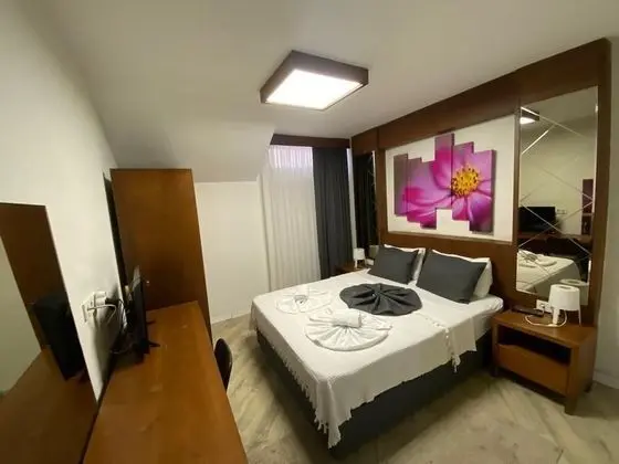 Standart Oda, Bodrum Kat