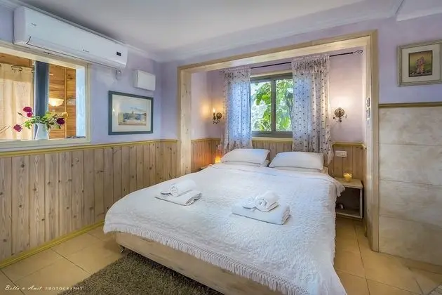 Romantic Tek Büyük Yataklı Oda, 1 Büyük (Queen) Boy Yatak, Sıcak Su Havuzu, Dağ Manzaralı
