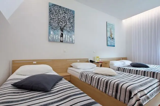 Executive Apart Daire, Sıcak Su Küveti