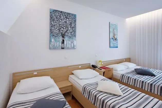 Executive Apart Daire, Sıcak Su Küveti