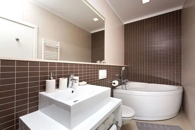 Executive Apart Daire, Sıcak Su Küveti