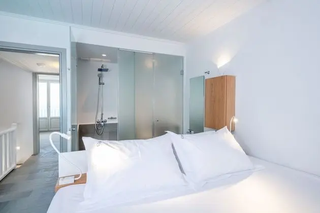 2 bedroom Maisonette with private sharing pool