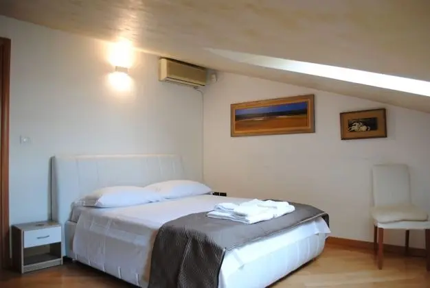 Tek Büyük Yataklı Oda, Özel Banyo