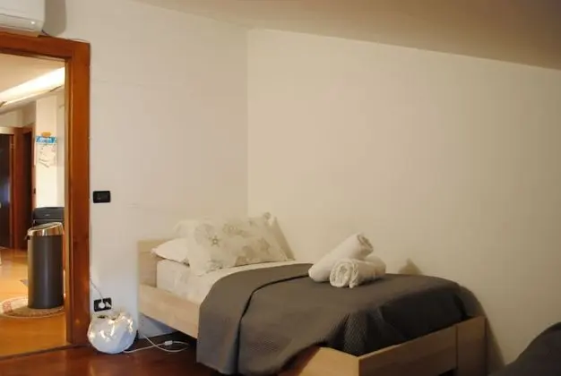 Tek Kişilik Oda, Ortak Banyo