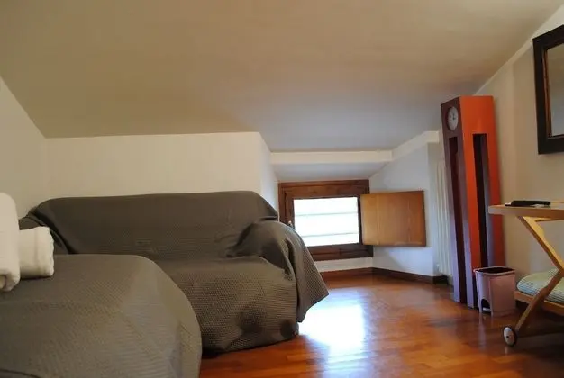 Tek Kişilik Oda, Ortak Banyo