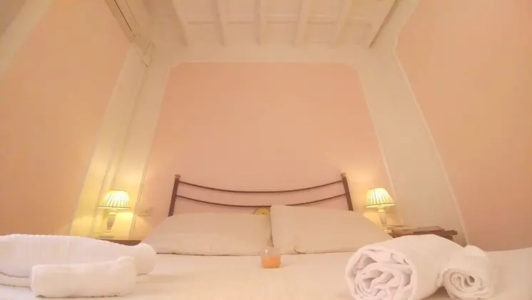 Classic Tek Büyük Yataklı Oda