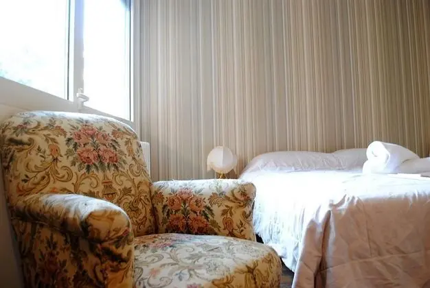 Tek Büyük Yataklı Oda, Ortak Banyo