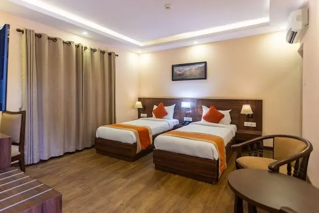 Deluxe Tek Büyük veya İki Ayrı Yataklı Oda, 1 Yatak Odası, Bahçe Manzaralı