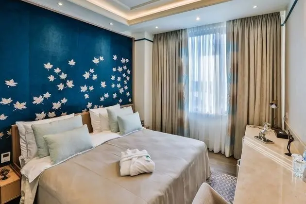 Basic Tek Büyük veya İki Ayrı Yataklı Oda