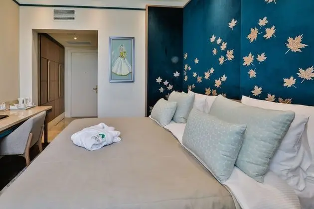 Basic Tek Büyük veya İki Ayrı Yataklı Oda