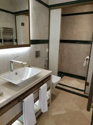 Basic Tek Büyük veya İki Ayrı Yataklı Oda