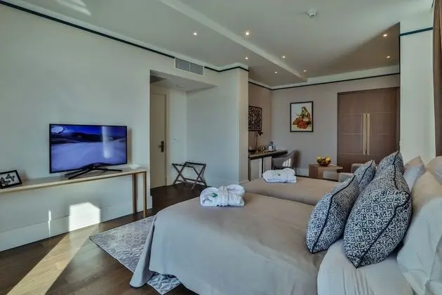 Superior Tek Büyük veya İki Ayrı Yataklı Oda