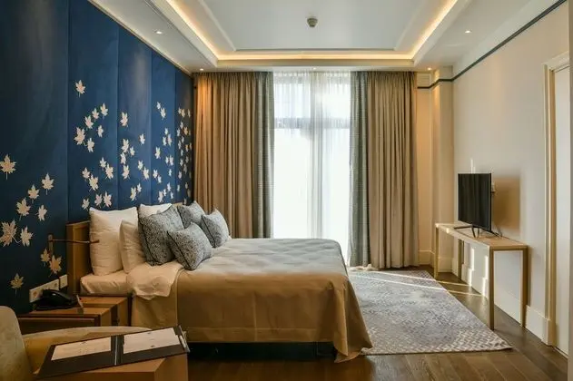 Superior Tek Büyük veya İki Ayrı Yataklı Oda