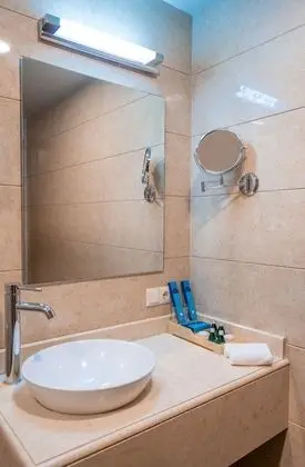 Deluxe Tek Büyük Yataklı Oda, 1 En Büyük (King) Boy Yatak, Denize Sıfır