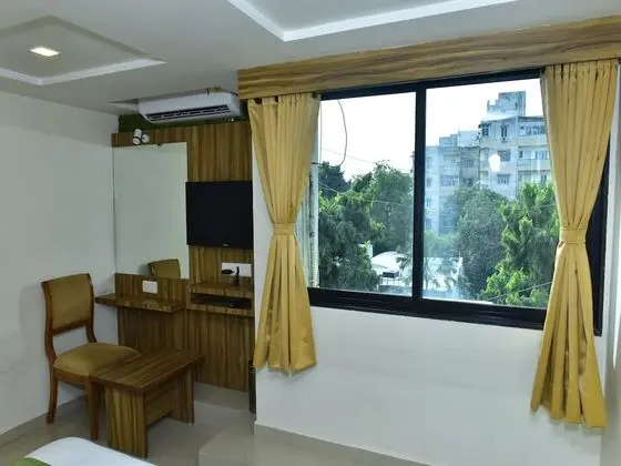 Deluxe Ac Room