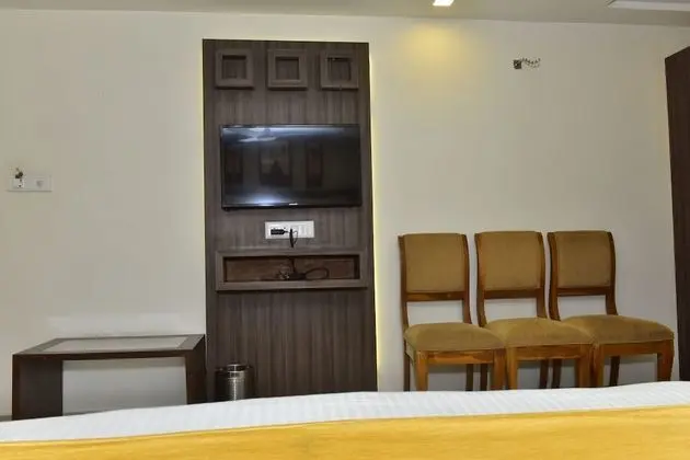 Deluxe Ac Room
